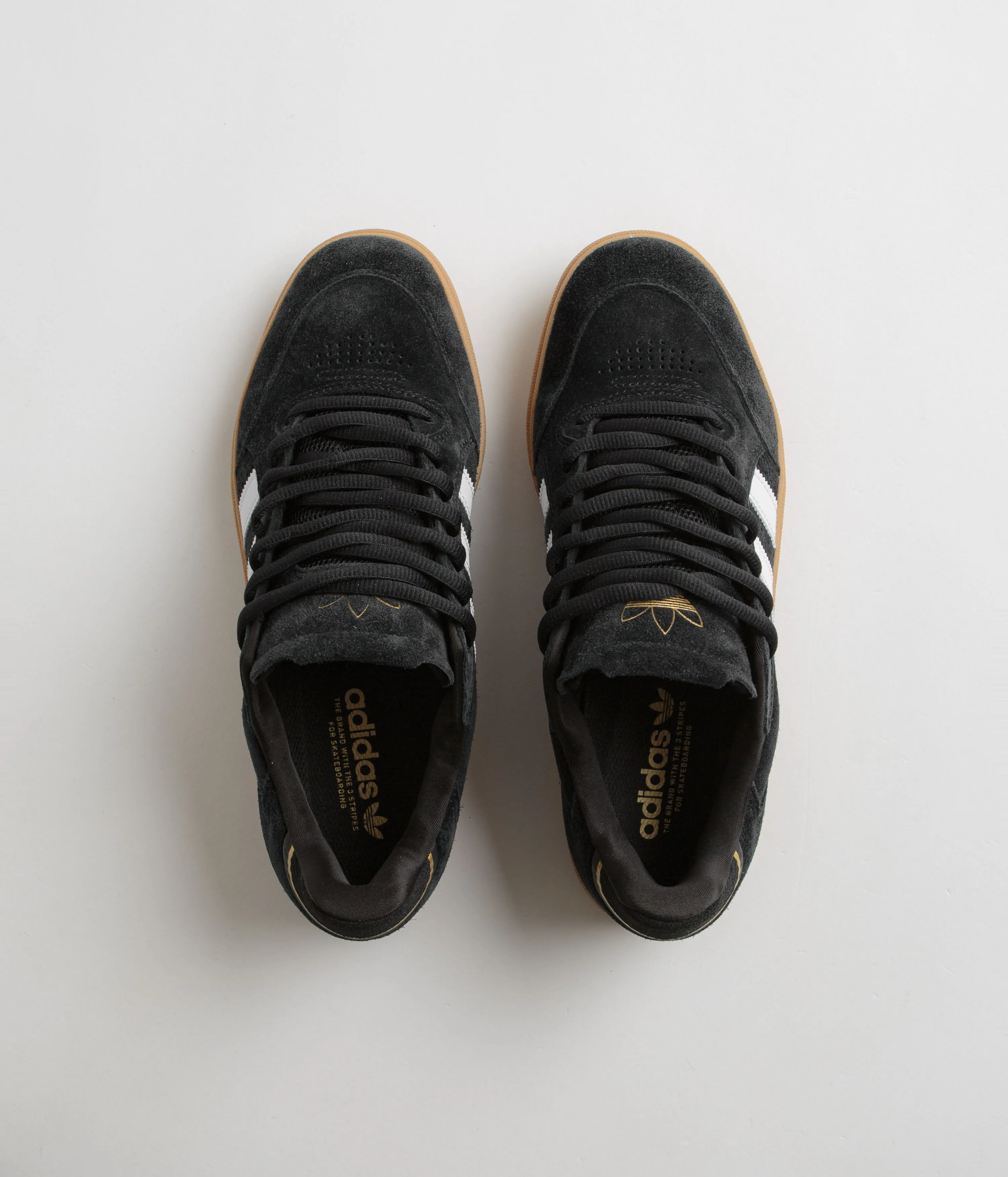 Adidas Tyshawn Low Shoes - Core Black / FTWR White / Gum4