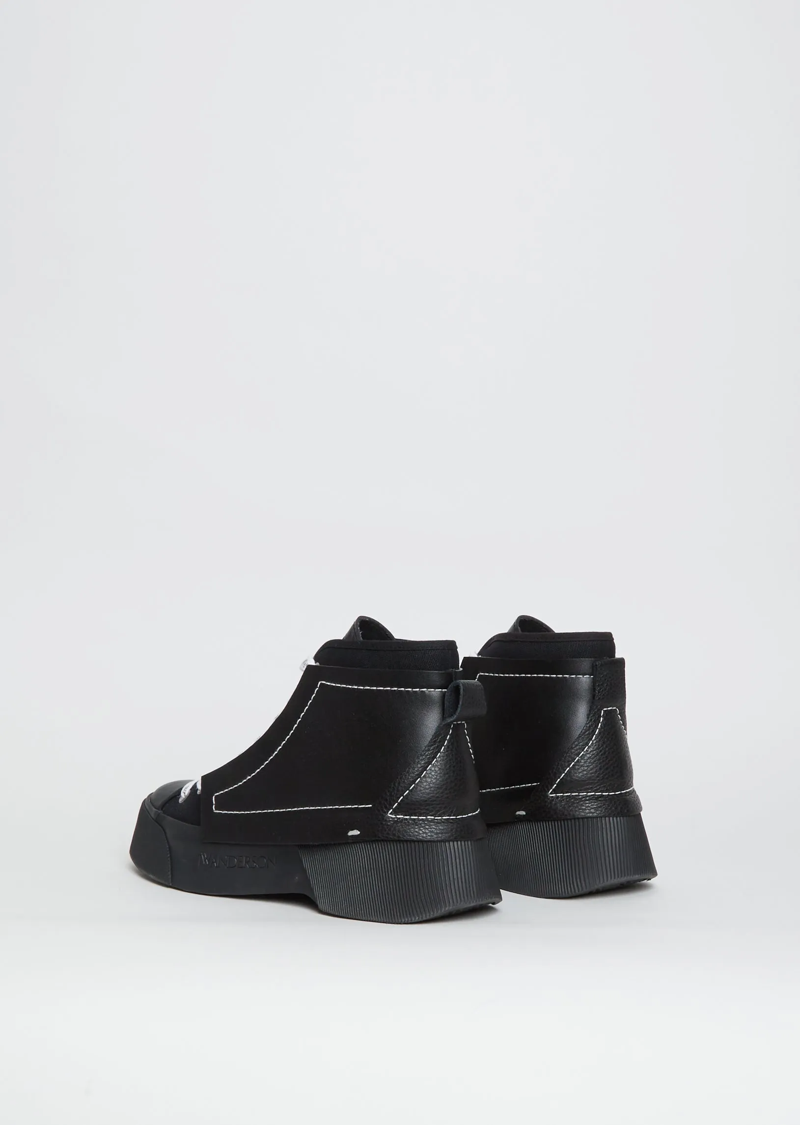 High-Top Trainer — Black