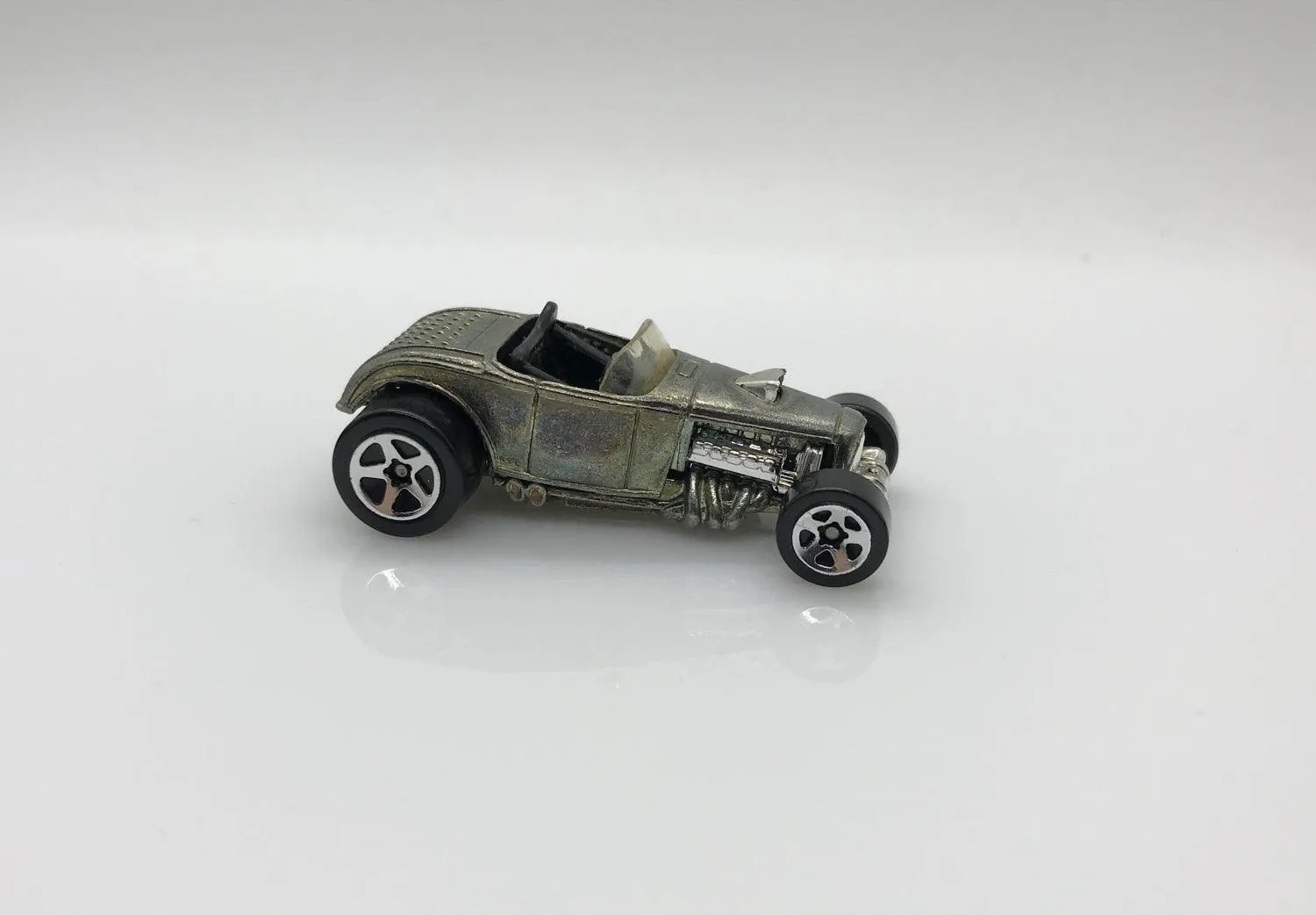 Hot Wheels '32 Metal Deuce Roadster (2000)