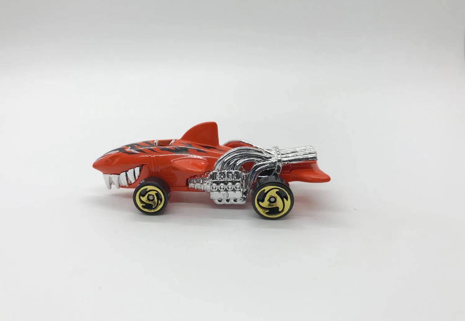 Hot Wheels Orange Sharkruiser (2001)