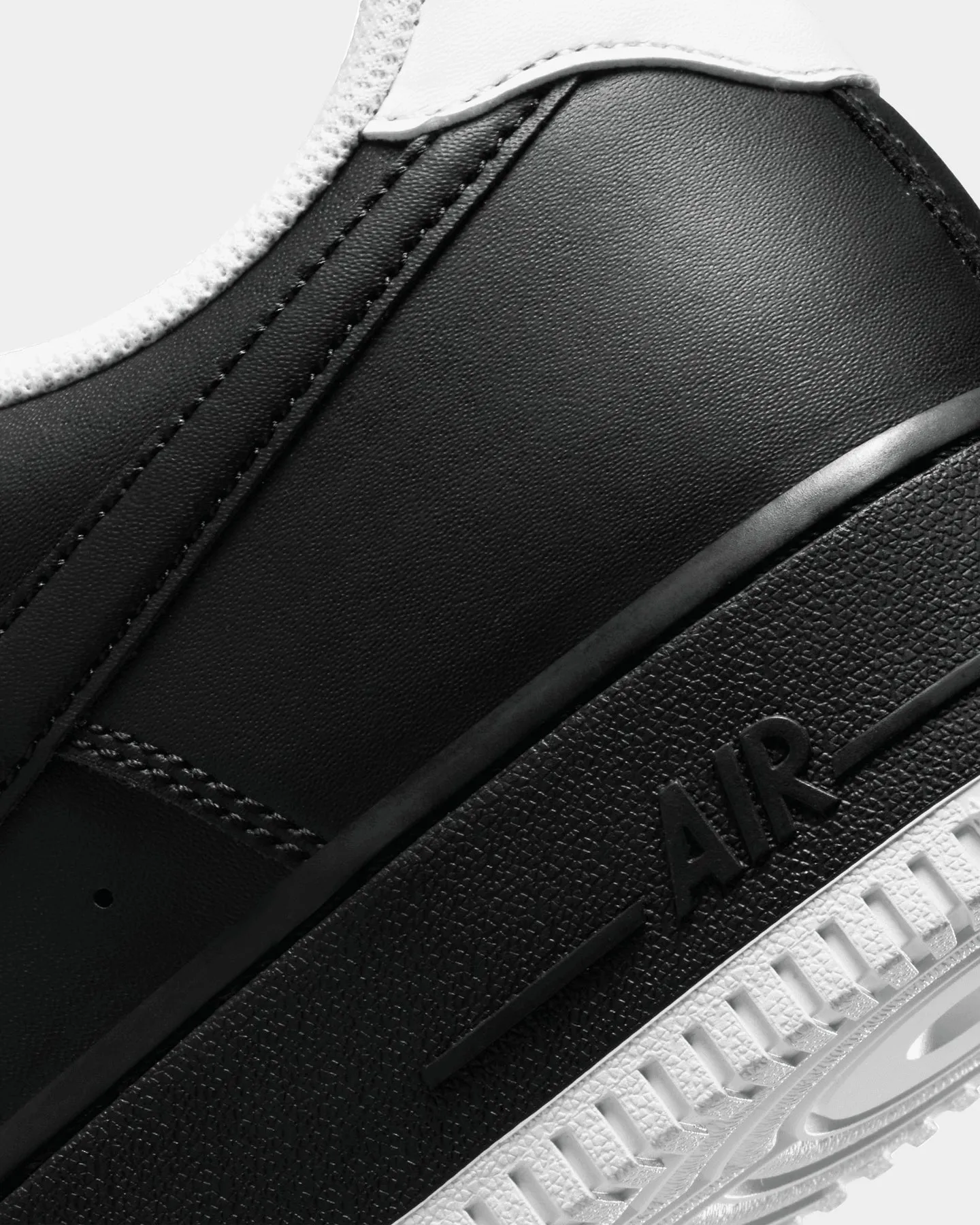 Nike Air Force 1 '07 Black/Black-White