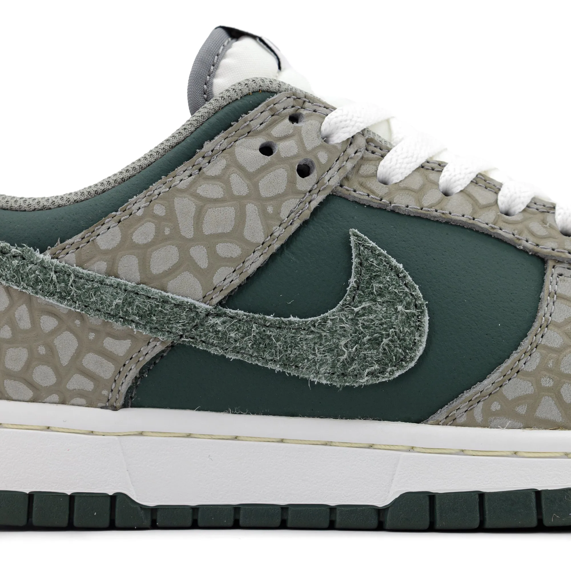 Nike Dunk Low Retro Premium Dark Stucco/Vintage Green/Summit White HF4878-053