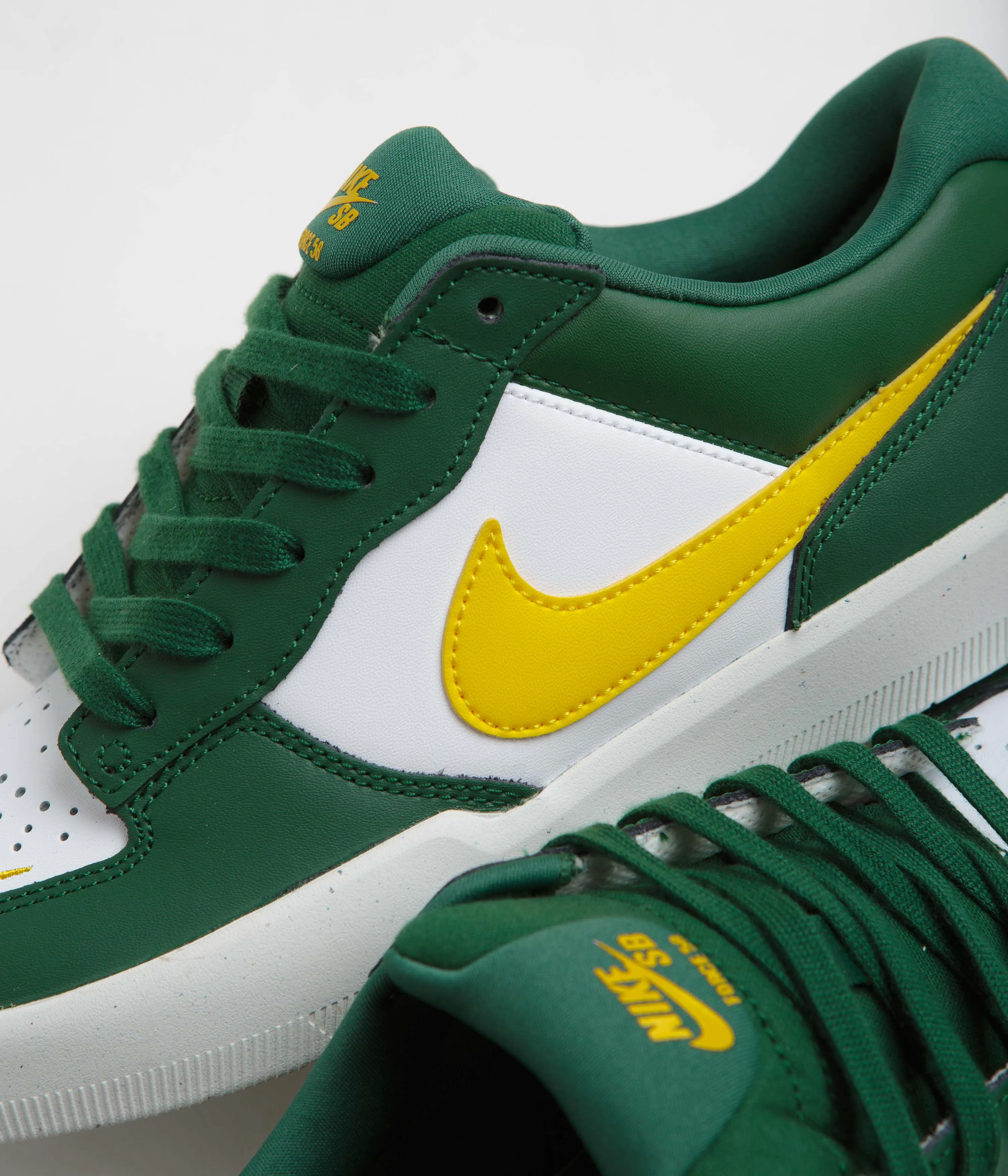 Nike SB Force 58 Premium Shoes - Gorge Green / Tour Yellow - White