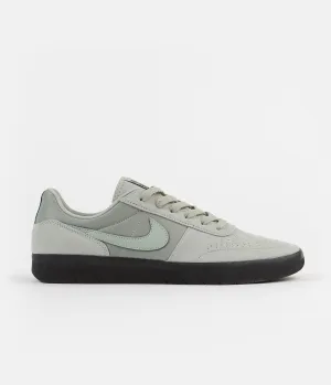 Nike SB Team Classic Shoes - Jade Horizon / Jade Horizon - Black