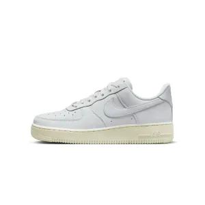 Nike Womens Air Force 1 Premium Shoes