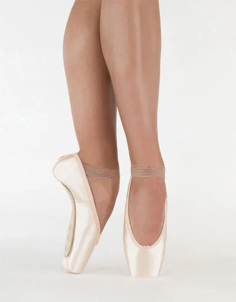 Suffolk Reign Pink Pointe Shoes